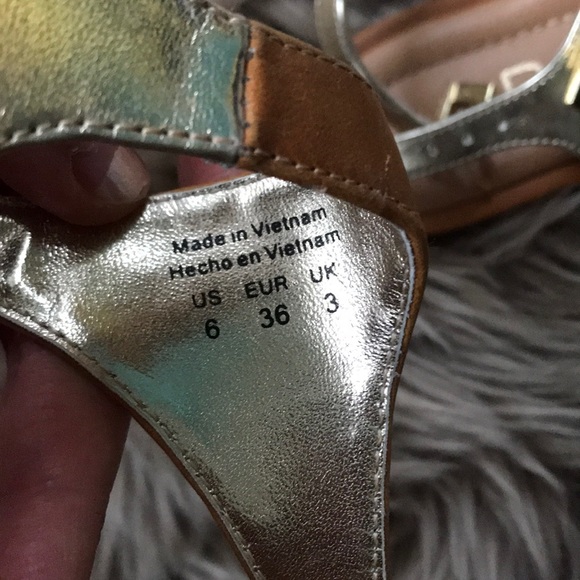 Aldo tan and gold sandals - Picture 6 of 6